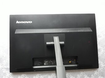 Lenovo T2254p 22" ThinkVision HDMI VGA DP - 3