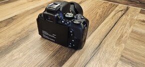Nikon D5600 - 3