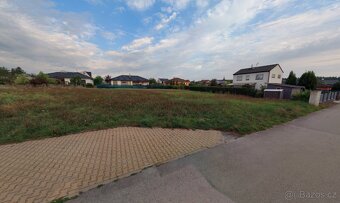 Stavební parcela 1.062 m2 DOKSY U KLADNA - 3