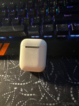 Apple AirPods 2019 - 3