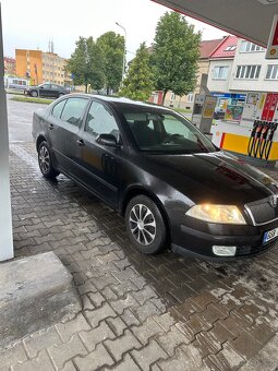 Octavia 1.9 sedan - 3