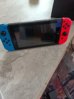 Nintendo Switch - Neon Blue&Red Joy-Con - 3