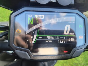 Kawasaki Z900 - 3