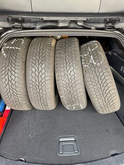 Zimní pneu Continental 195/65 R15   4x7,5mm vzorek - 3
