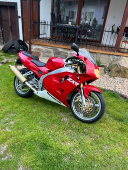 Kawasaki ZXR 400r - 3