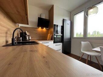 Prodej bytu po rekonstrukci, 3+1, Manětínská, Plzeň - 3