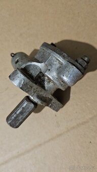 Prodám olejové čerpadlo BMW R35 R4 - 3