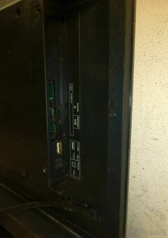 LED televize 60 cm SHARP, 24 palců, DVB-T2 - 3