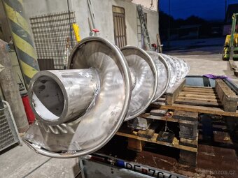 Nerezový šnekový dopravník - 3