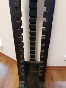 stojan na CD - SLEVA - 3