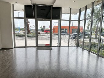 Pronájem komerčního prostoru, cca 79 m² - 3