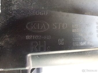 Pravé přední světlo Kia Stonic - 3