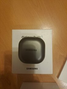 Sluchátka Samsung buds2 - 3