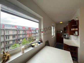 Pronájem bytu 2+kk 40 m2 v pražských Letňanech - 3