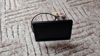 Malý monitor - 3