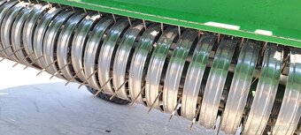 John Deere V451R - 3