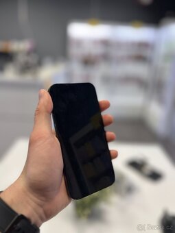 Apple iPhone 15 Pro 128GB Black Titanium E-SIM - 3