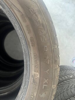 235/45 r17 Letní pneu - 3