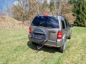 Jeep Cherokee - 3