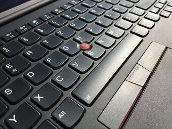 překlopná dotykovka Lenovo ThinkPad X1 Yoga - 3