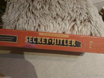 Deskovka Secret Hitler - 3