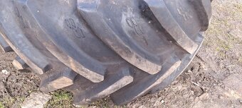 Pneumatika 900/60 R32 na traktor,kombajn - 3