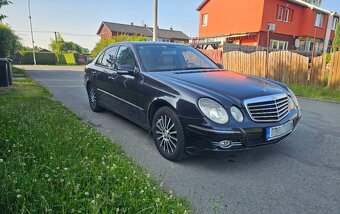Prodám mercedes benz w211 e320cdi 2009 Avantgarde - 3
