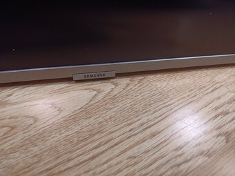 Samsung UE50NU7442U – na náhradní díly nebo opravu - 3