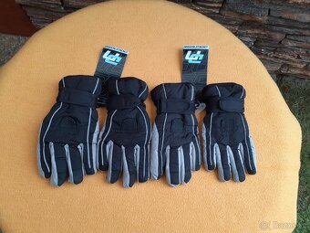 Prodám 2 páry dětských rukavic, vel. zhruba 7 - 10 roků - 3