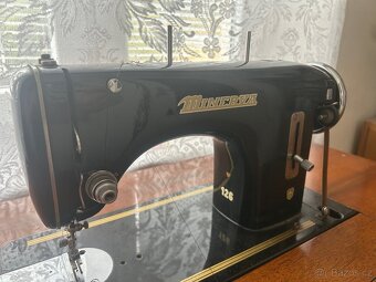 Šicí stroj - 3