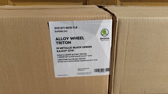 NOVÉ or. ALU kola ŠKODA Superb / VOLKSWAGEN Passat 5x112 R17 - 3