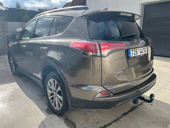 TOYOTA RAV4 2.0D D4D 105 KW,1.MAJ.MANUÁL,TAŽNÉ,NAVI,KAMERA - 3
