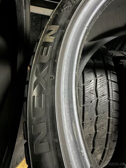 Zimní 205/40r17 nexe - 3