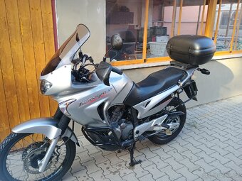 Honda xl650V - 3