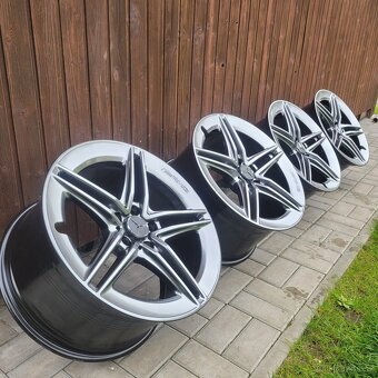 Sada disků Mercedes Benz C 63AMG /Dvourozměrné/ 19´ - 3