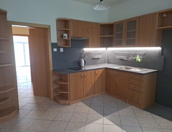 Pronájem 2+1 s balkonem, 59 m², Příbram - 3