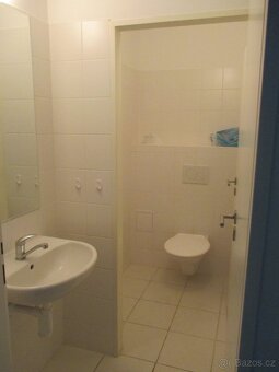 Pronájem kancelářských a obchodních prostor, kanceláří 103m - 3