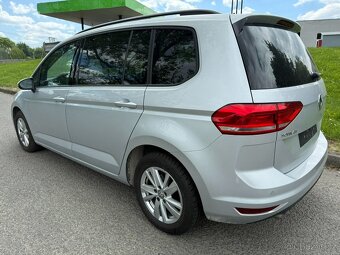 VW Touran 2.0TDi r.v.2020 manuál 110kw panorama el. tažné - 3