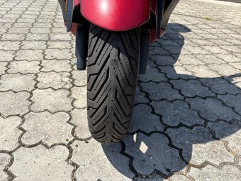 Honda Forza 125 - 2020 červená - 3