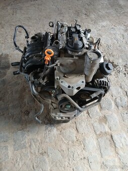 Motor Škoda Fabia 1 1.2htp 12v 47kw AZQ 180tis - 3