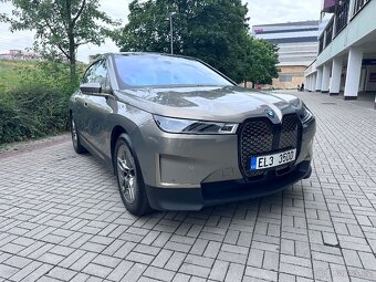 BMW iX 40 - 3