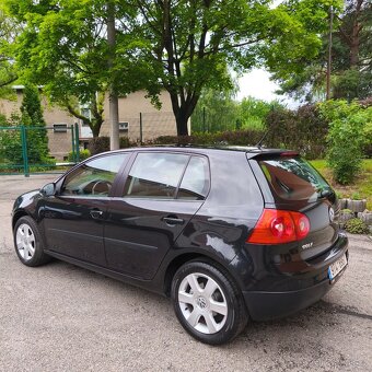 Volkswagen Golf V 1.4 16V 59kw, poctivých 149tkm, bez koroze - 3