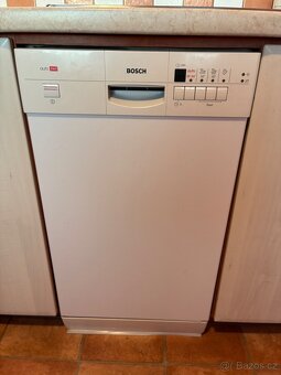 Kuchyňská linka s barem - 3
