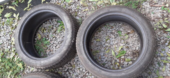 Zimní pneu 225/45R17 Nokian Runflat pěkný vzorek - 3