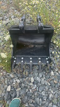 PODKOPOVÉ LŽÍCE - 3