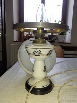 PETROLEJOVÁ LAMPA S RŮŽEMI NA EL. - 3