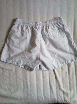 Dámské šortky NIKE,UMBRO,kšiltovka DOMINATOR - 3