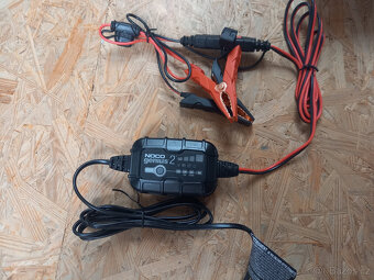 Automabíječka NOCO genius 2 6/12 V, 40 Ah, 2 A - 3