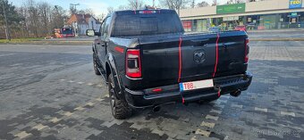 DODGE RAM 1500 5.7 HEMI 4x4 FULL LED KOLESO 22 - 3