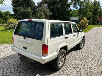 Jeep Cherokee 4.0i - 3